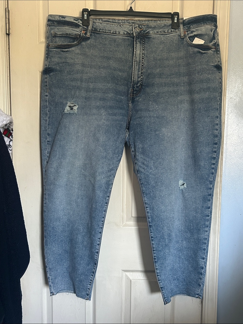 Old Navy extra stretch high rise O.G. Straight distressed jeans size 30